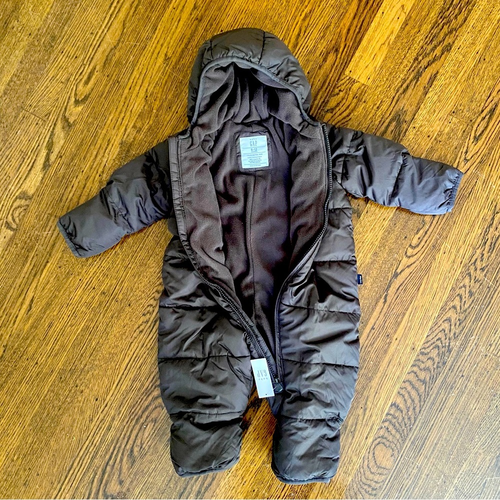 NWT Baby Gap ColdControl Max puffer snowsuit with hood 6-12 month